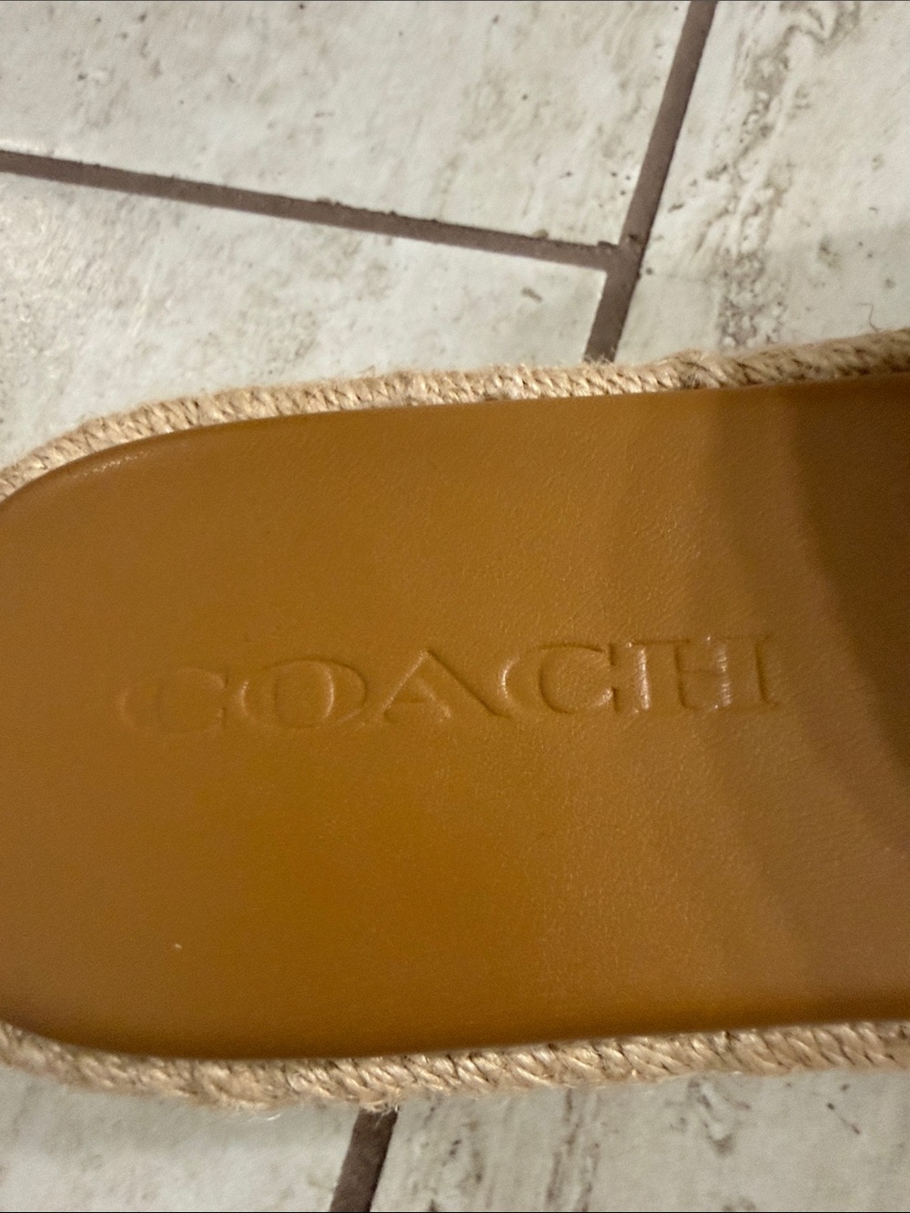 Coach Tan Braided Raffia Slide Sandals with Gold Logo..size 6 ..new - Picture 2 of 8